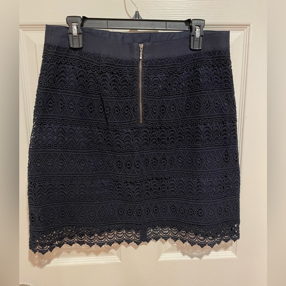 LOFT Ann Taylor Navy Blue Lace Skirt Size 10 - Picture 2 of 4